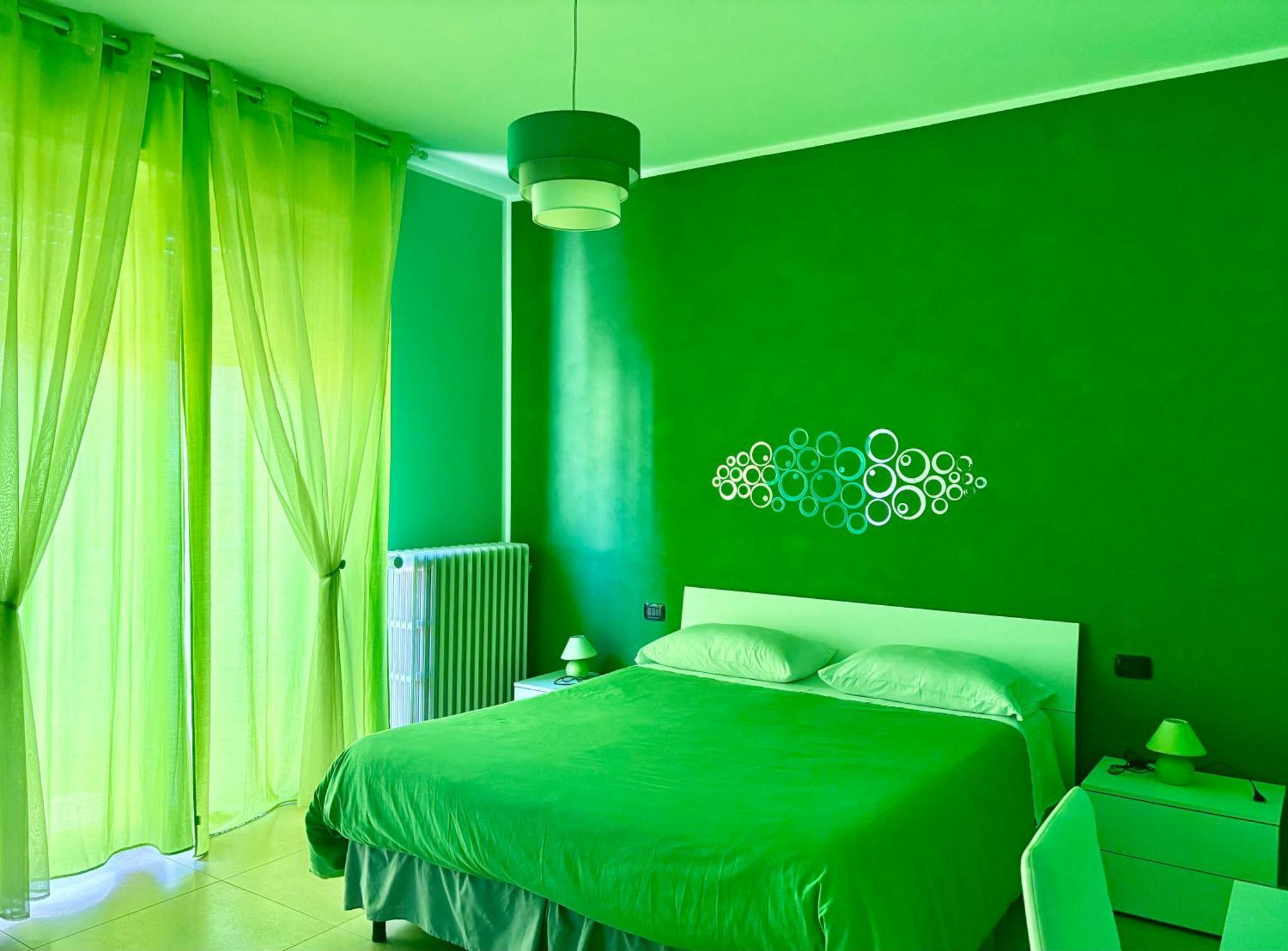Color House Malpensa B&B Cassano Magnago Buitenkant foto